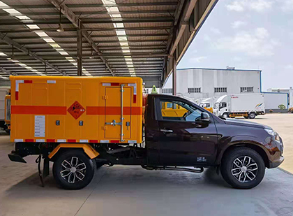 建湖爆破器材运输车