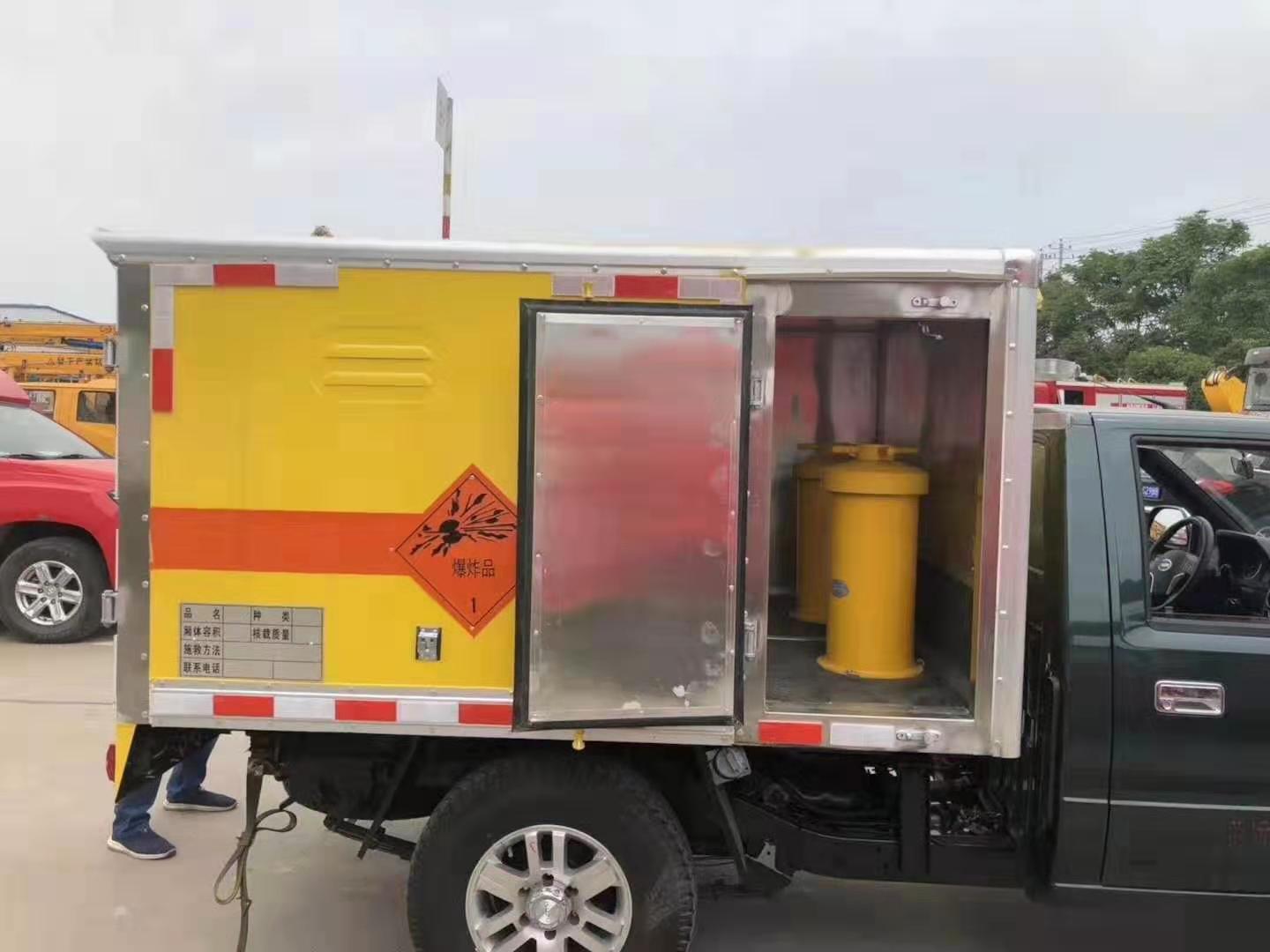 建湖爆破器材运输车行业深度解析：规格选择与运输效能的更优配置